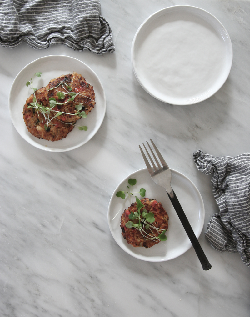 Fennel, red pepper & Dijon crab cakes 